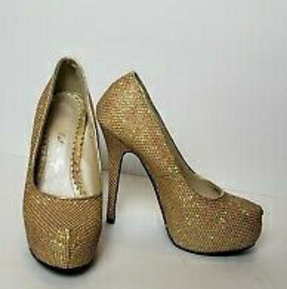 Bettie Page champagne heels